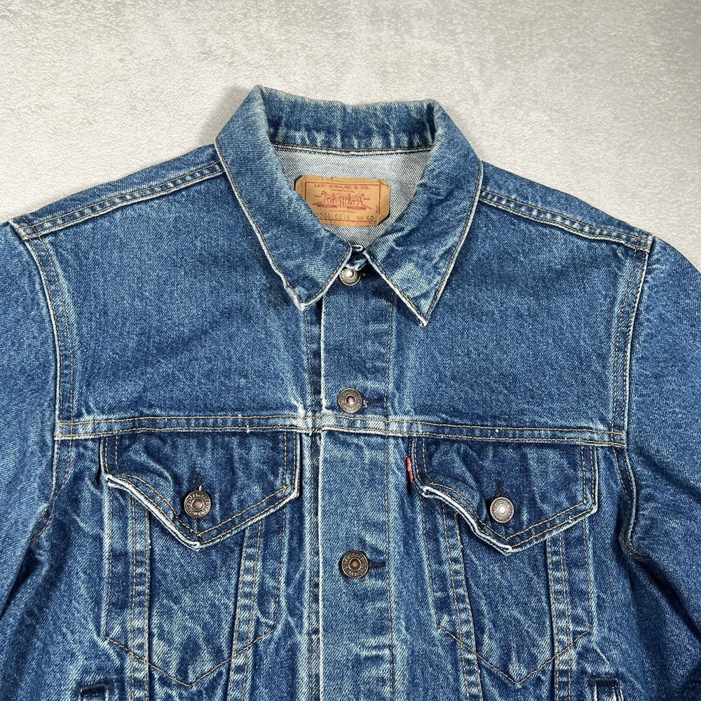 VTG Levi's 70506 0216 Denim Trucker Jacket Made In USA Size 40 L Distressed - Picture 3 of 11